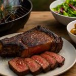 Côte de boeuf fumée aux épines de pins