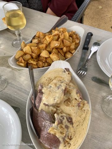 Canard, pommes de terre et blanc sec