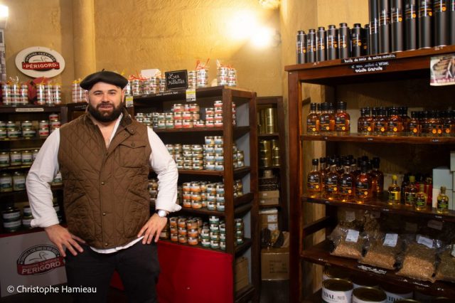 Benjamin Vidal au marché couvert de Sarlat