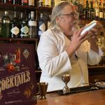 Cocktails, et si on (re)découvrait leur histoire en BD ?