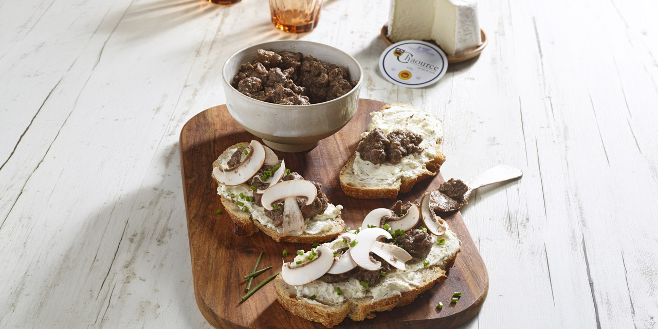 Tartine à la crème de Chaource et aux champignons